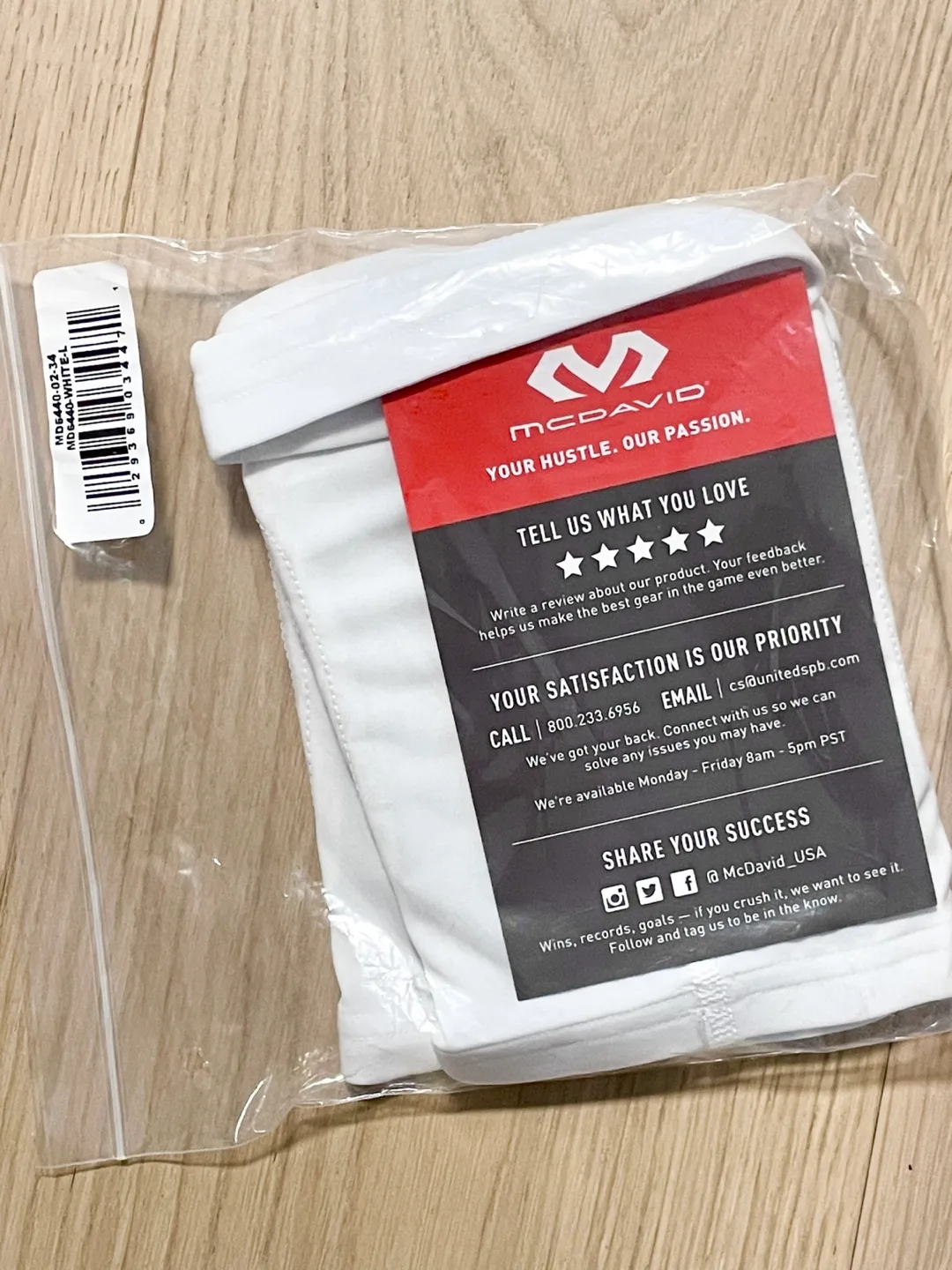 McDavid 6440 HEX Force Knee/Elbow Pads. White. Size Large. image indicator(2)