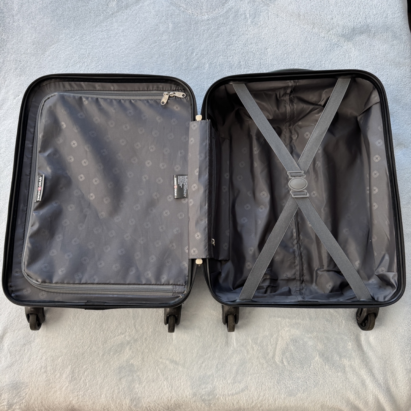 Swiss Gear Carry-On Suitcase - photo 2