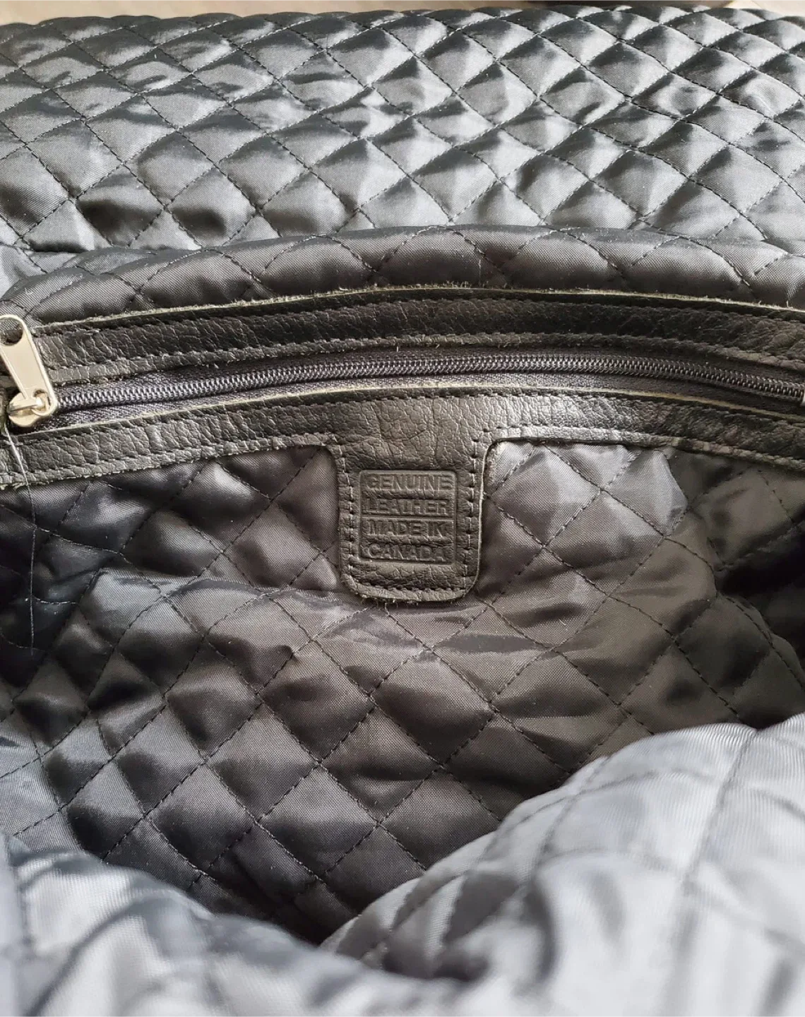 Genuine Leather Black Messenger Bag - Made in Canada image indicator(4)