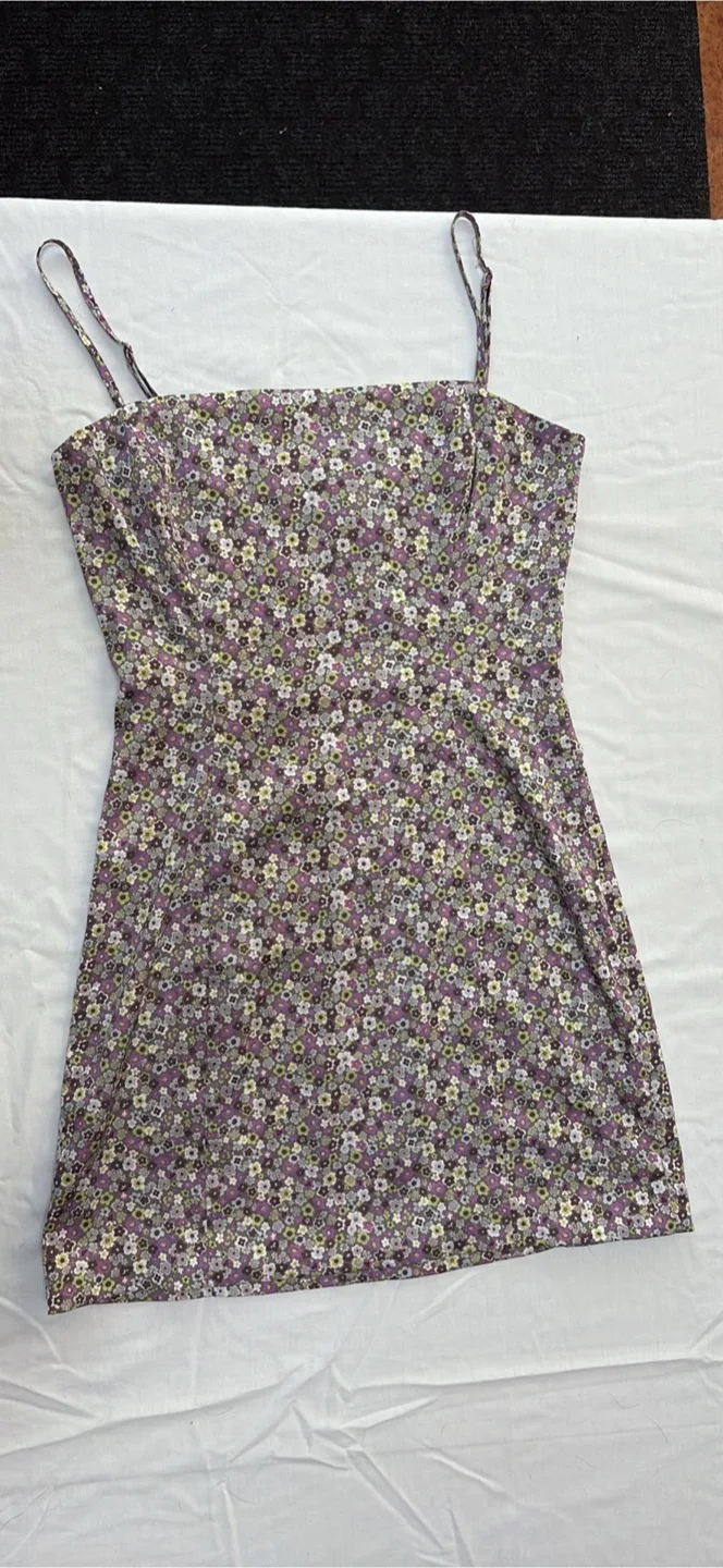 Sunday Best Floral Dress - Size 6 thumbnail