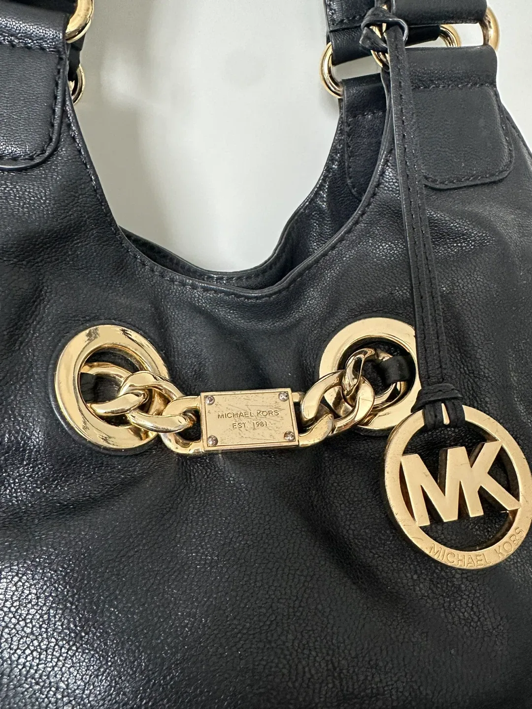 Michael Kors Black Leather Shoulder Bag image indicator(2)