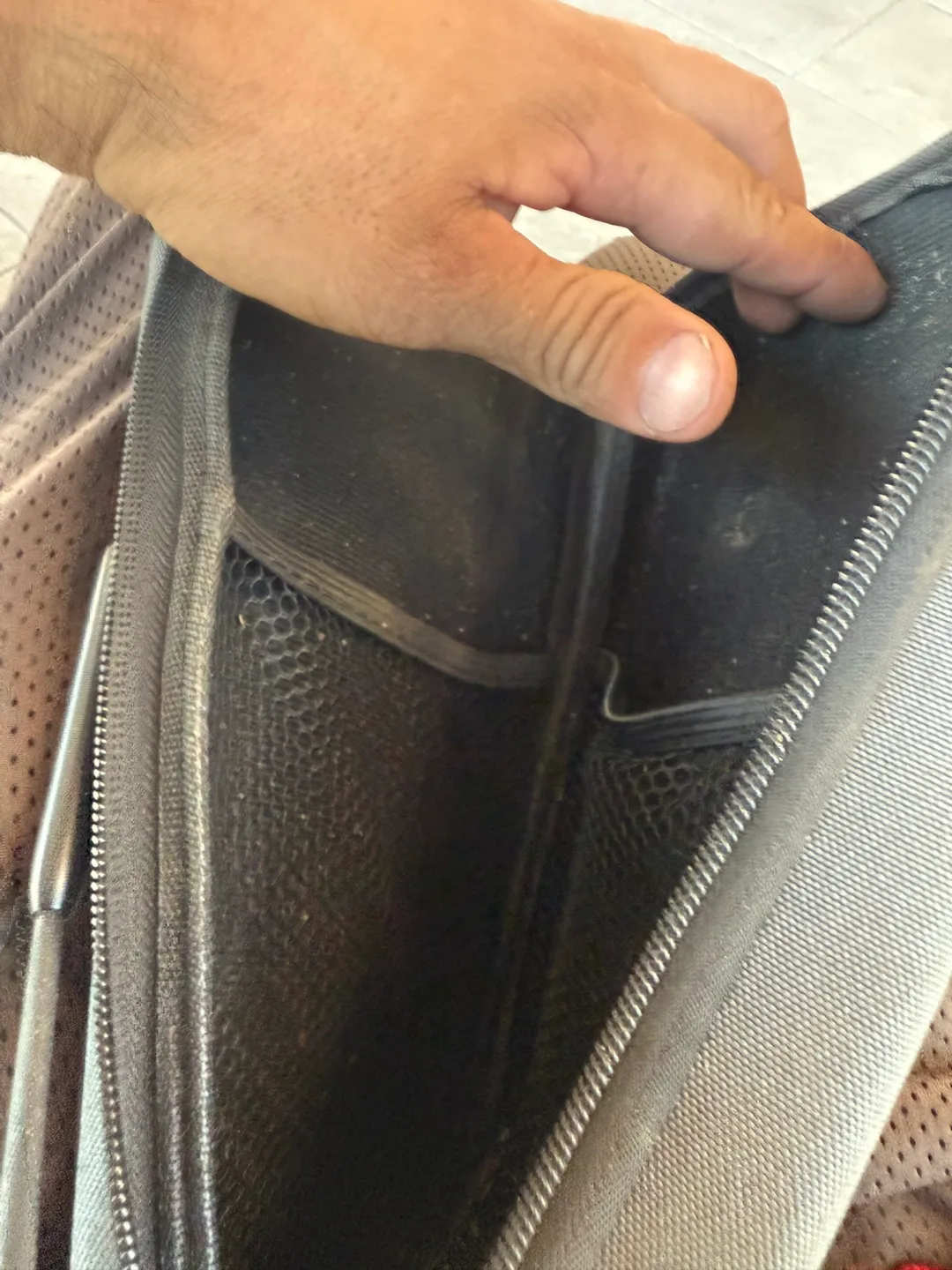 iPhone 11 Pro Max 256GB image indicator(10)