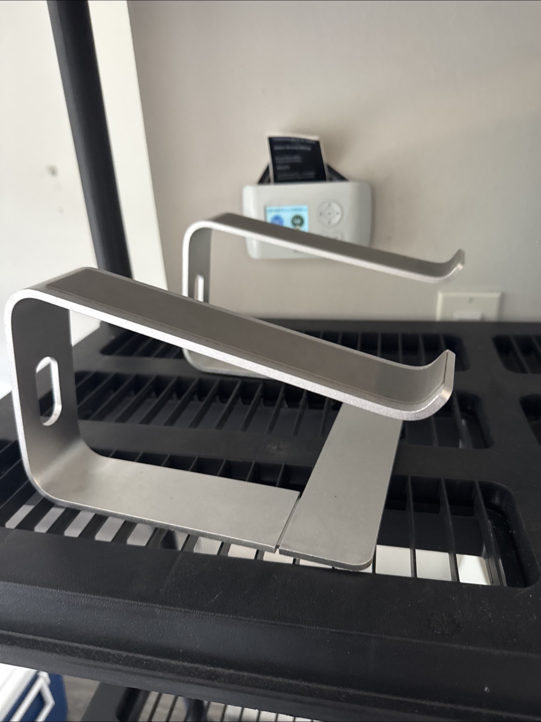 Twelve South Curve Laptop Stand - Silver - photo 2
