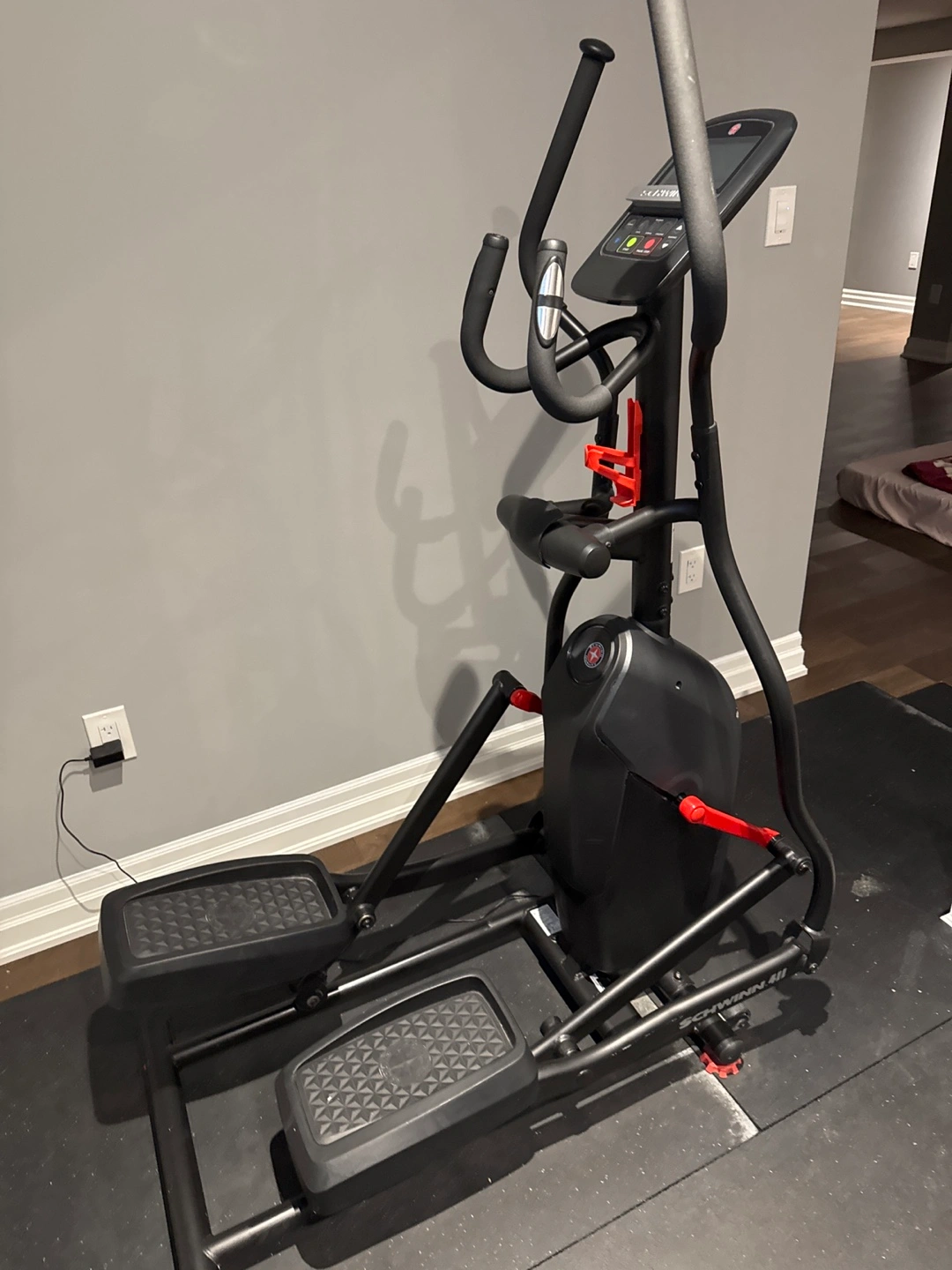 Elliptical Trainer 411 Elliptical Schwinn 411 Compact Elliptical