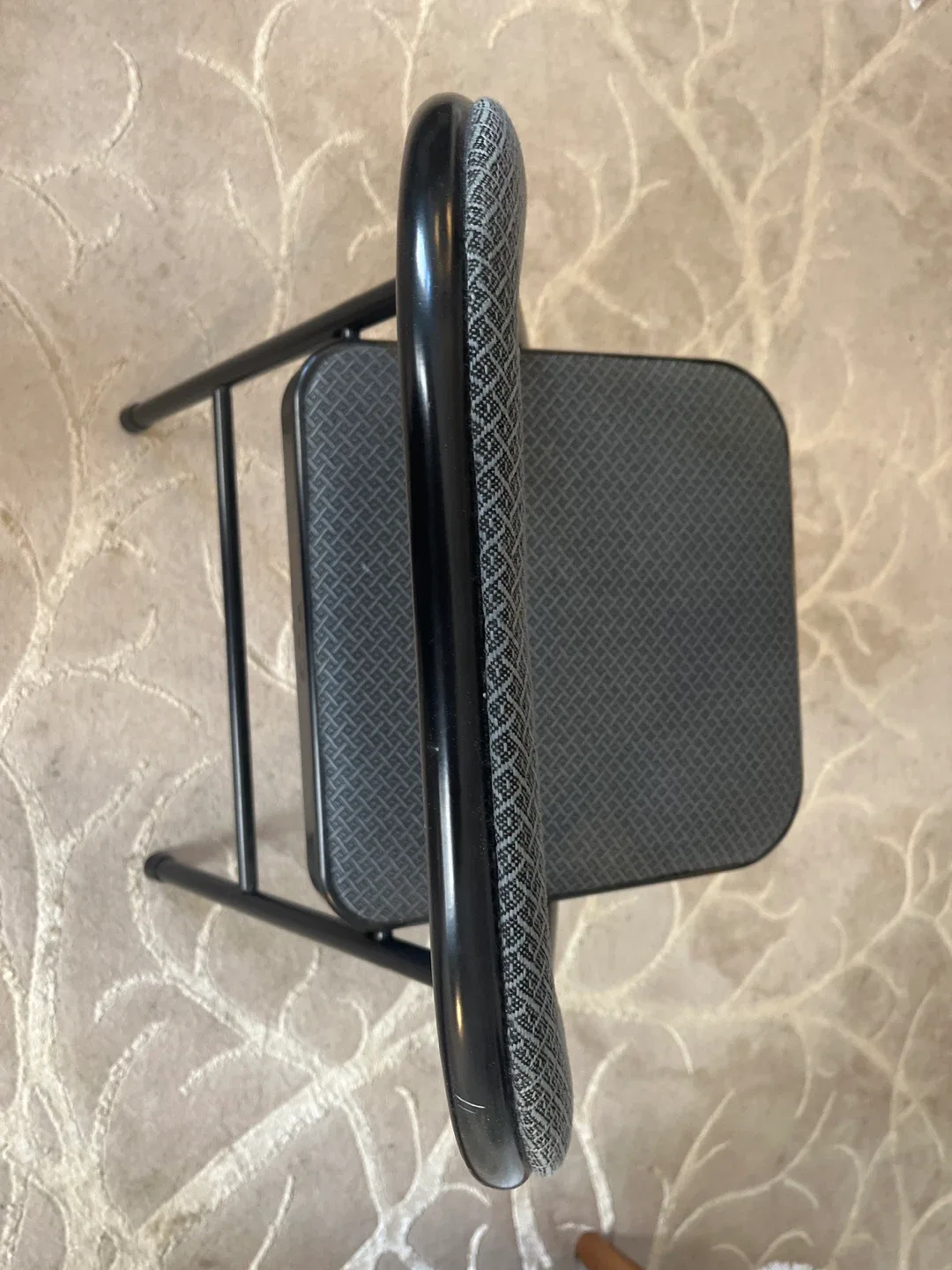 Folding Chair - Gray image indicator(3)