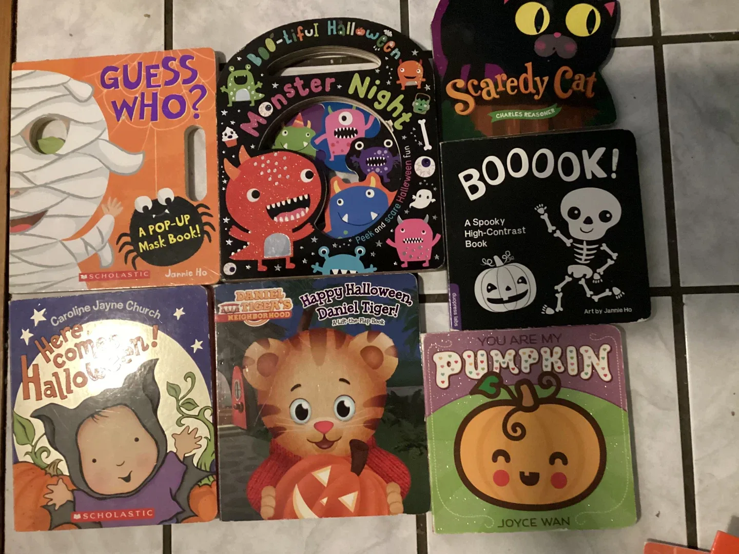 Halloween Kids Board Books Bundle thumbnail