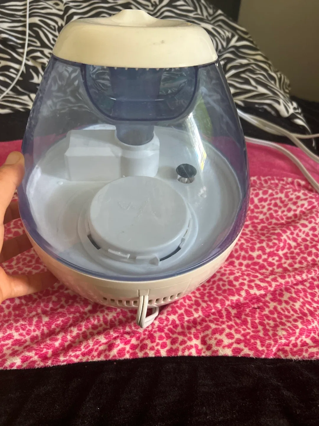 Vicks Humidifier thumbnail