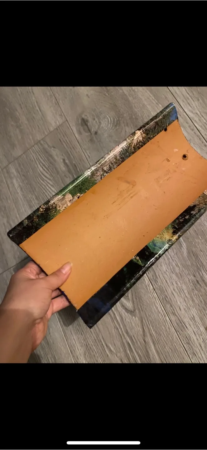 Clay decorating item with waterfall scene image indicator(4)