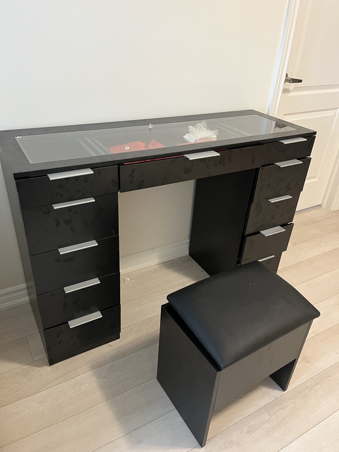 Black Vanity Table with Stool - photo 3