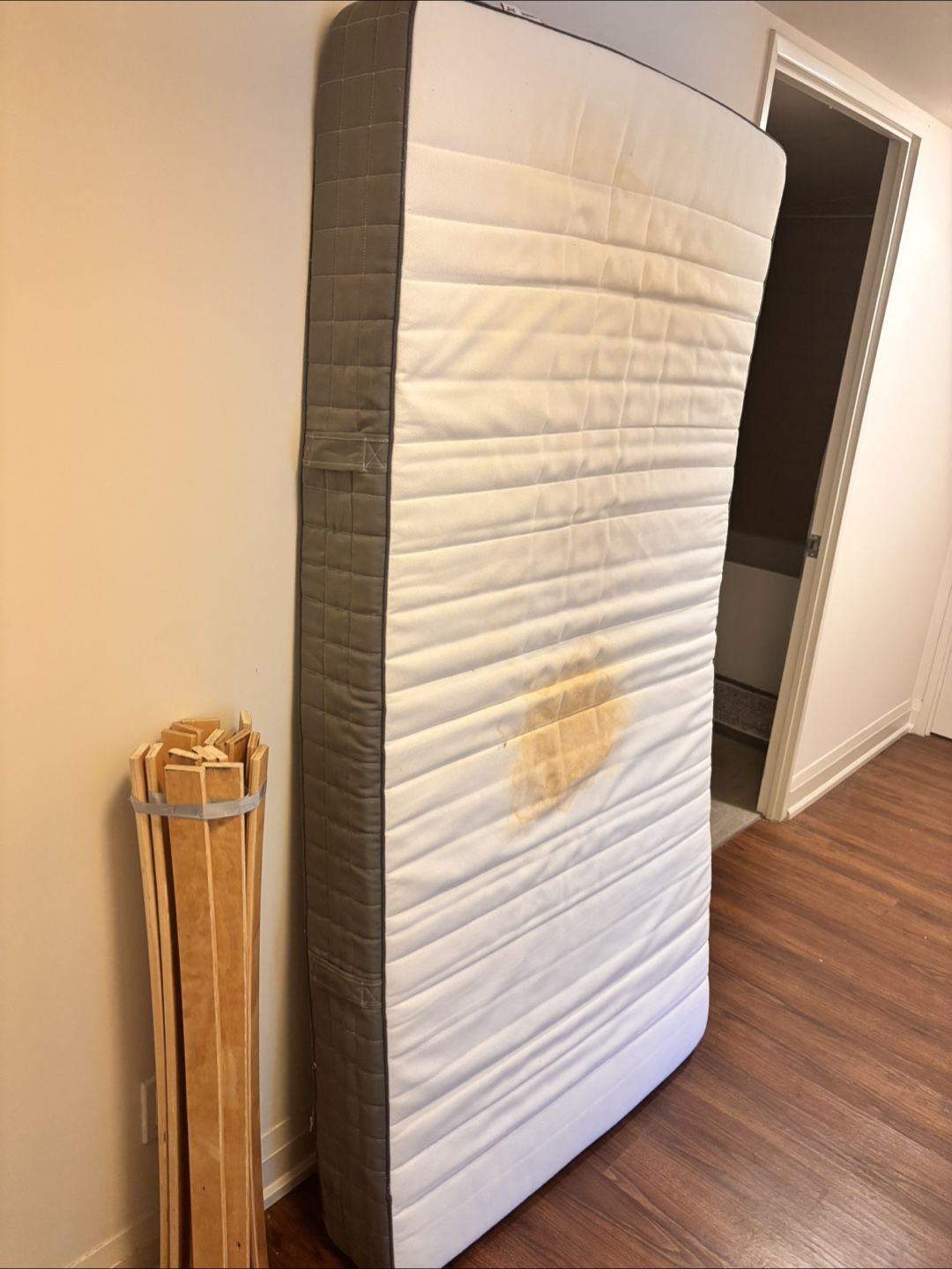 GOOD CONDITION - IKEA Slakt Twin Bed Frame + Mattress - photo 2