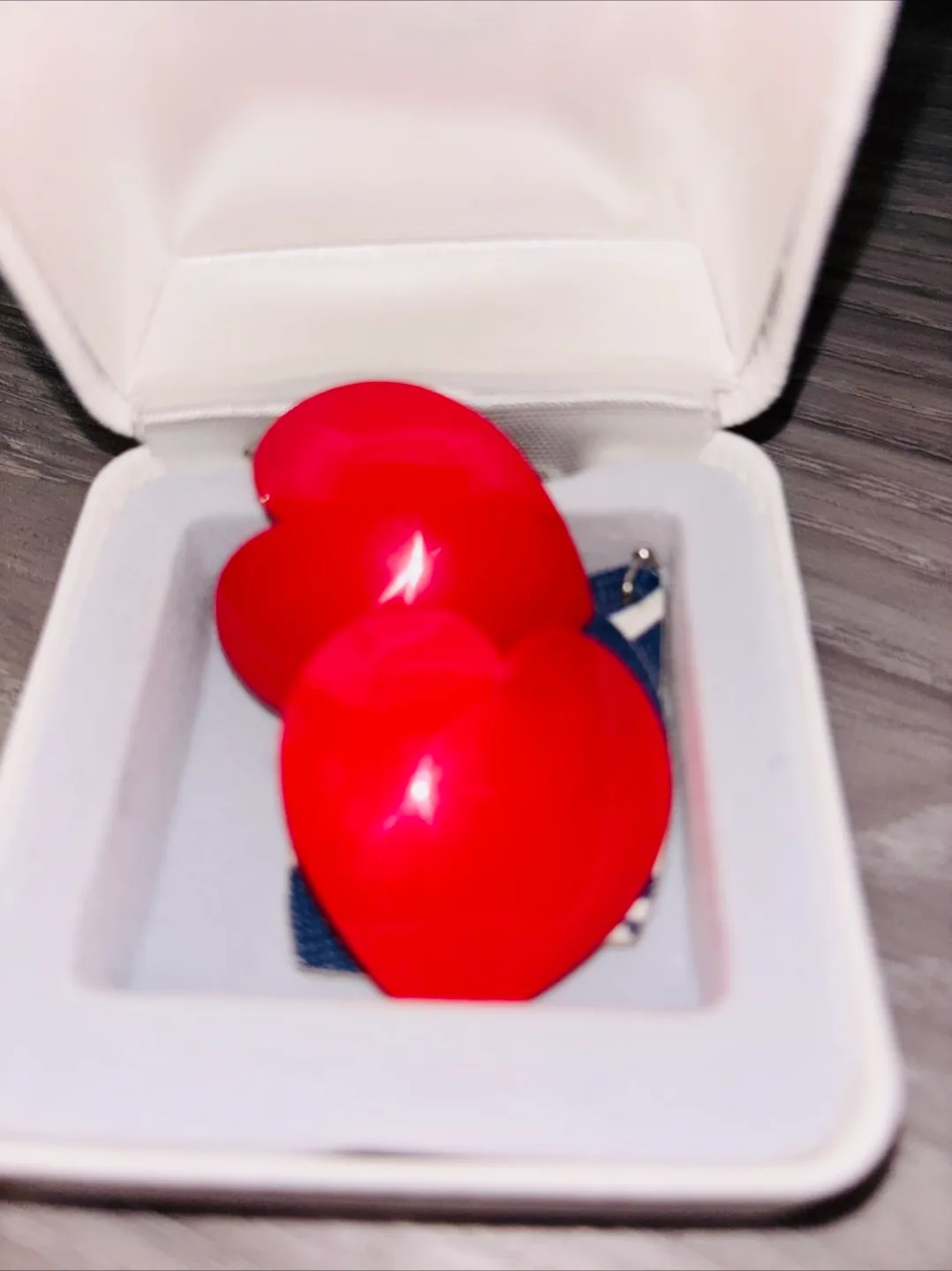 Heart-Shaped Earrings with Clasp Back thumbnail