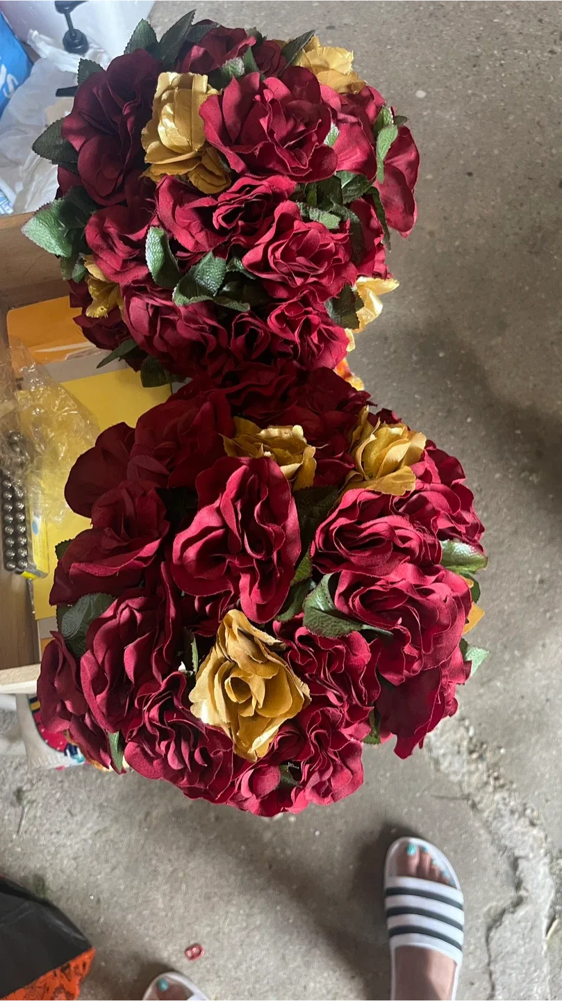 Burgundy & Gold Wedding Bouquets thumbnail