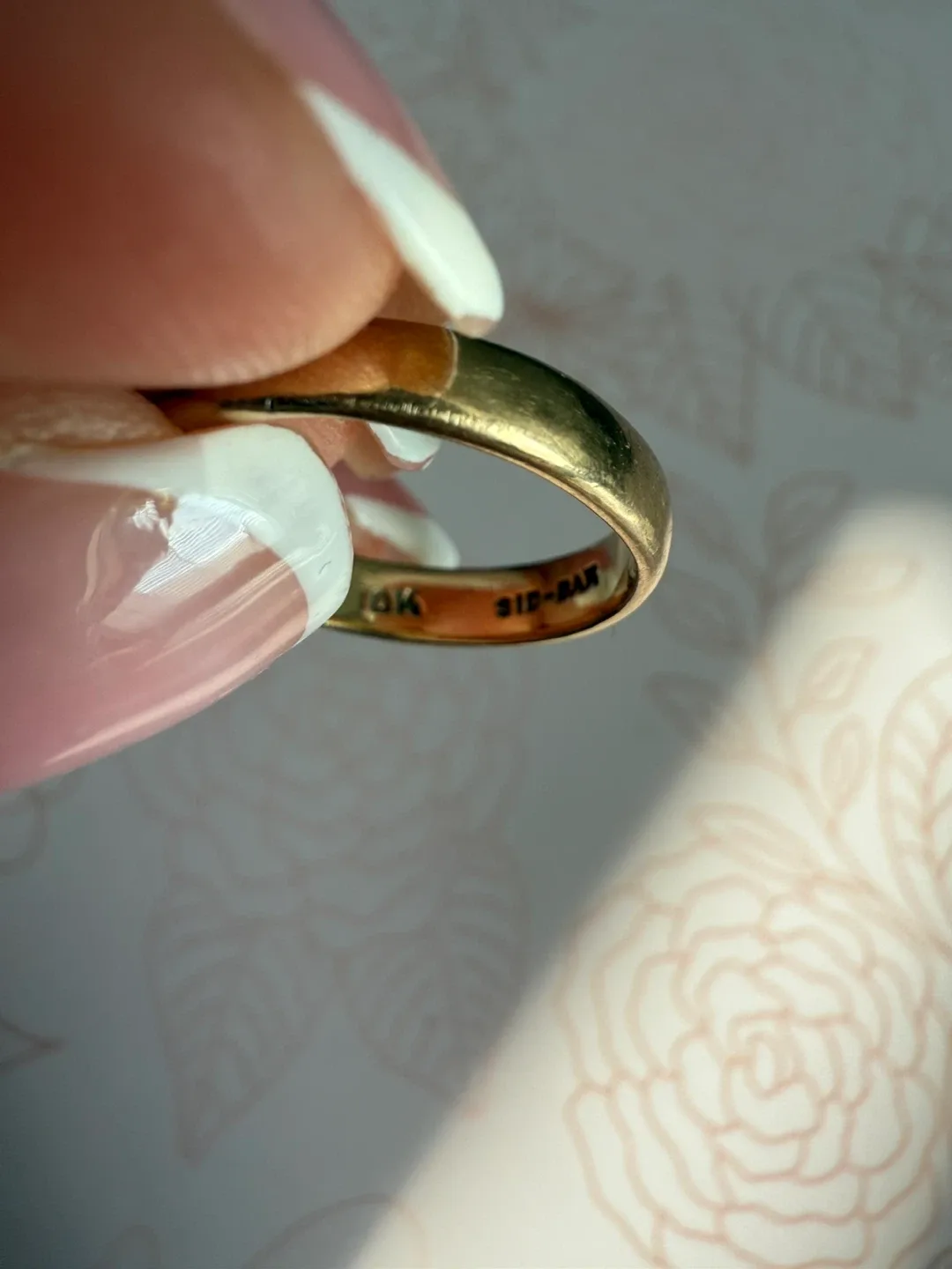 10K Gold Band Ring, Size 6 thumbnail