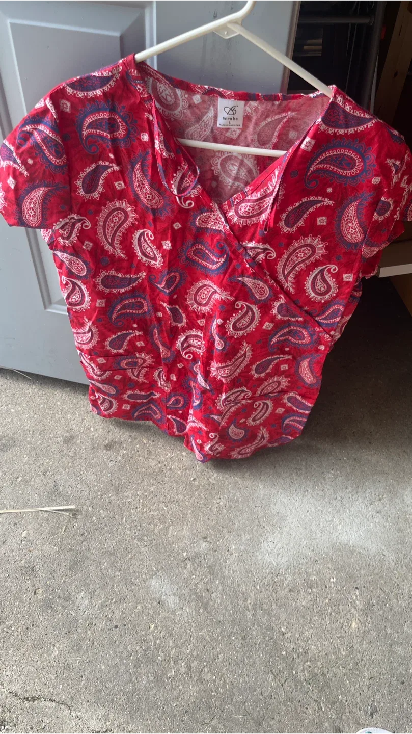 Scrubs Top Size Small thumbnail