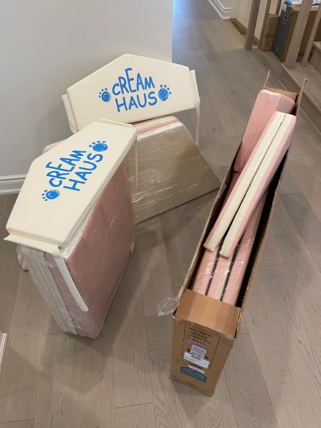 Cream Haus Twin Castle YT Pink Mono Play Mat image indicator(4)