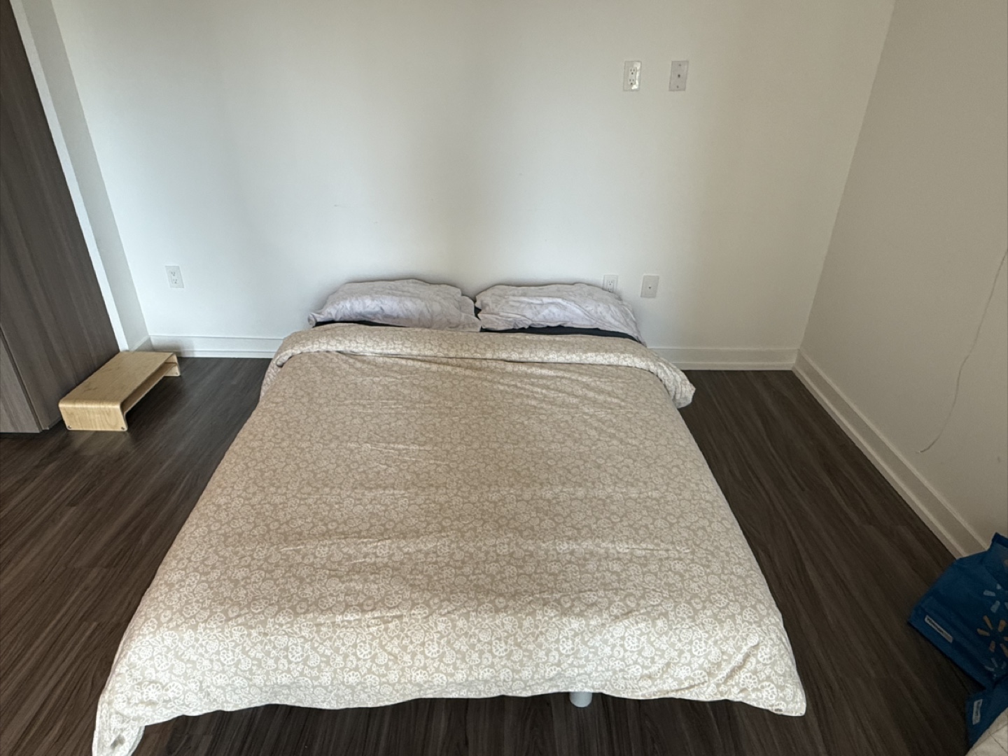 Nyham sofa bed with mattress - photo 2