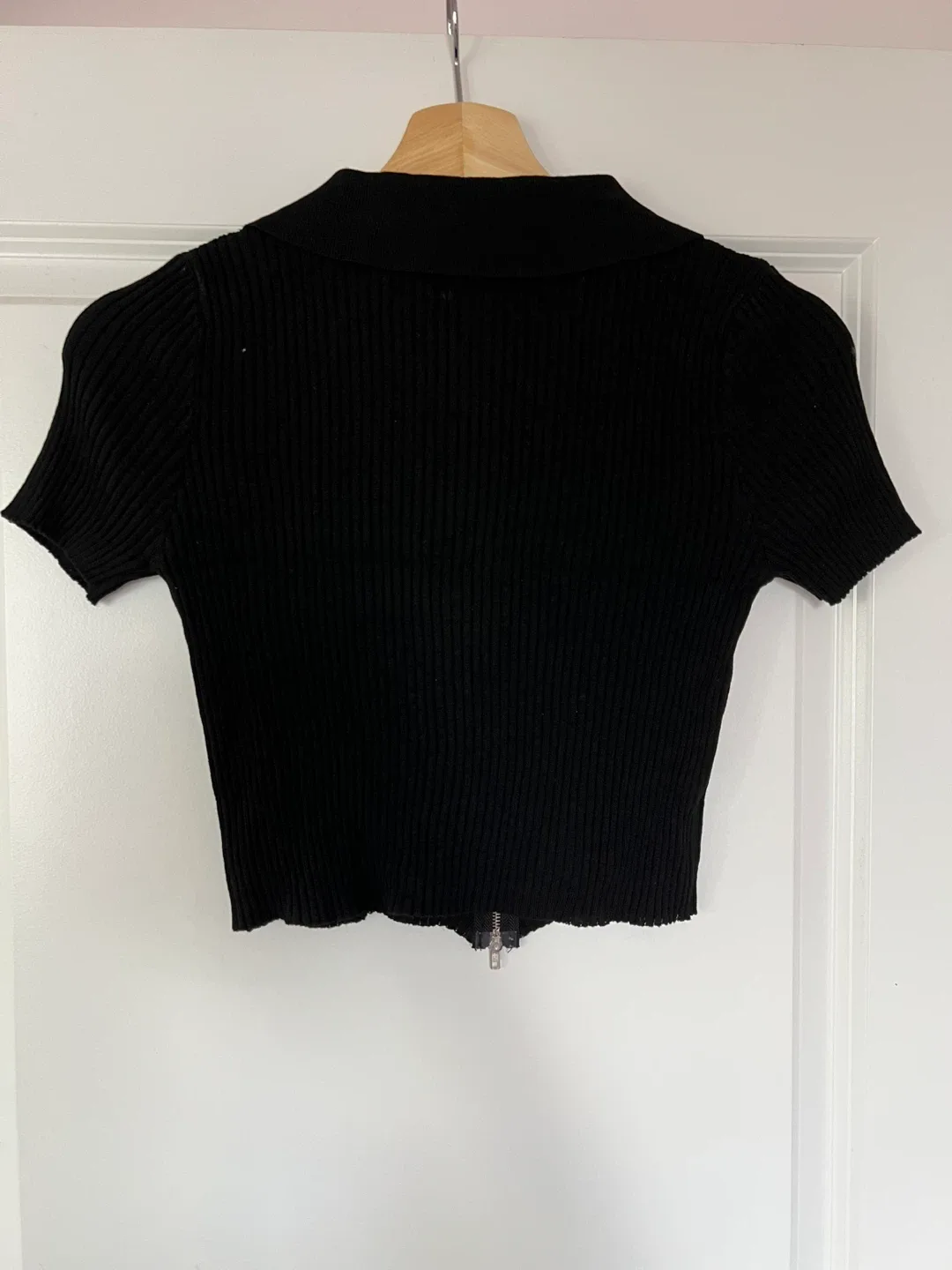 Black Ribbed Zip-Up Top image indicator(2)