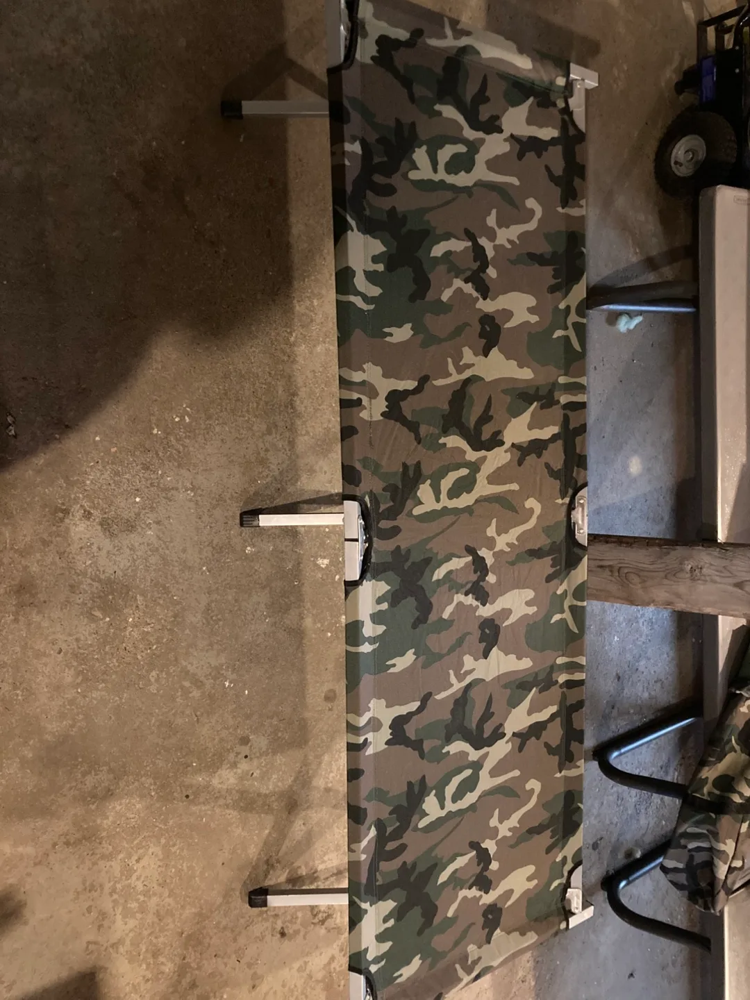 Camo Folding Camping Cot image indicator(2)