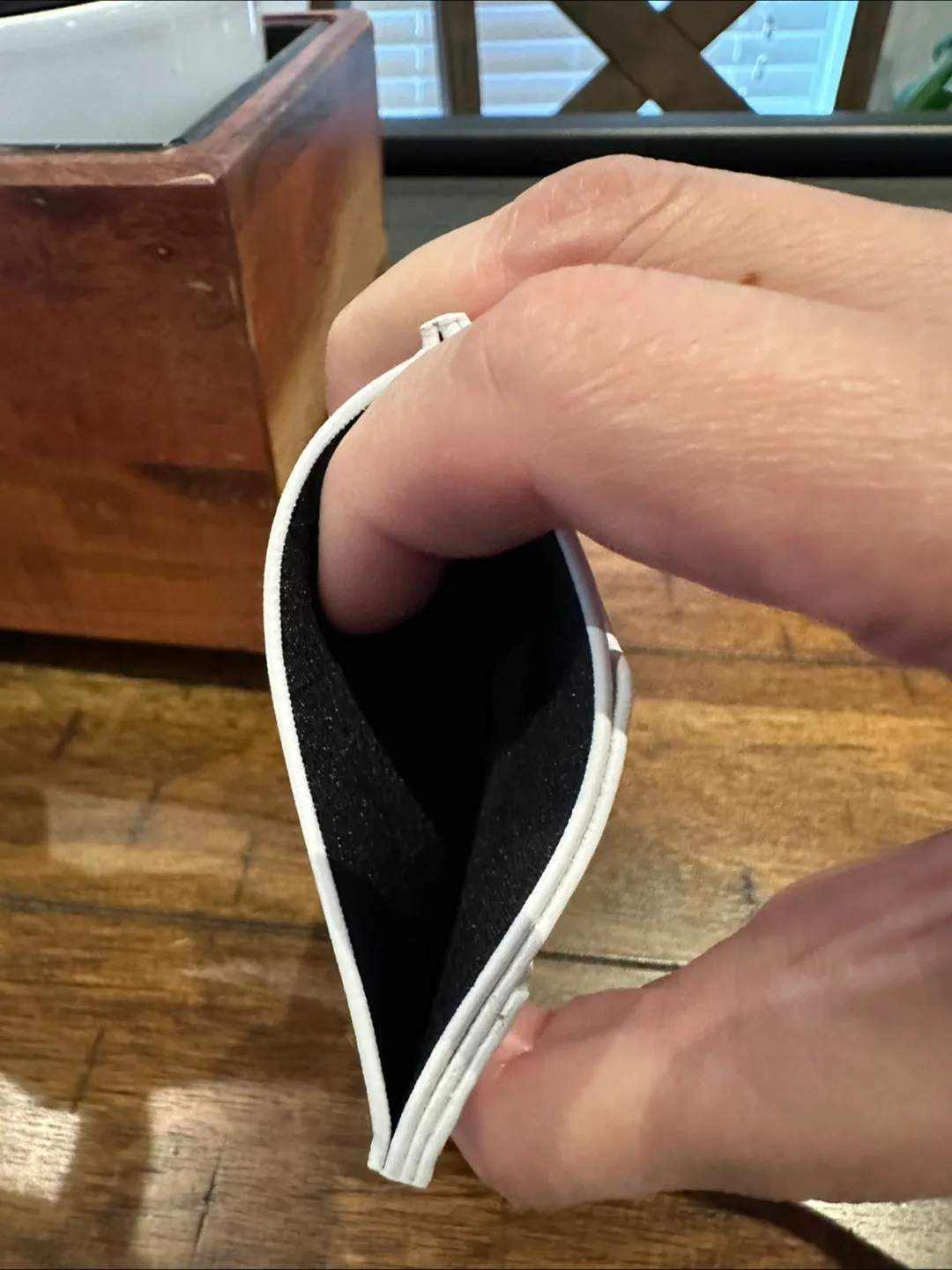 Nike Card Holder - White image indicator(4)