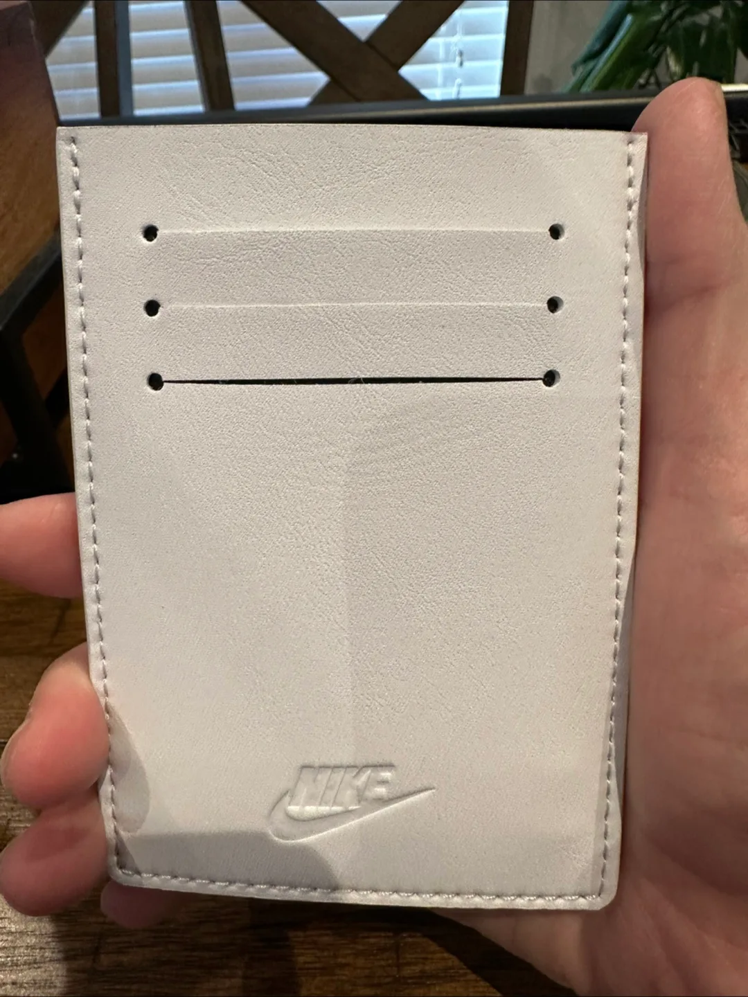 Nike Card Holder - White image indicator(3)