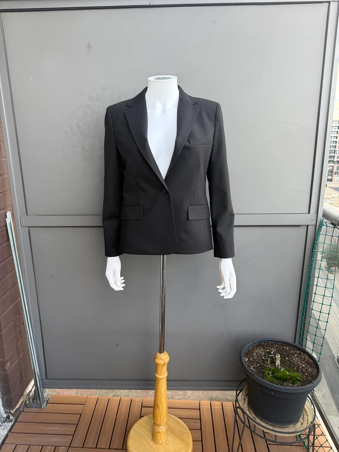 Theory 1 Btn Slim Jkt - Size 4 Black thumbnail