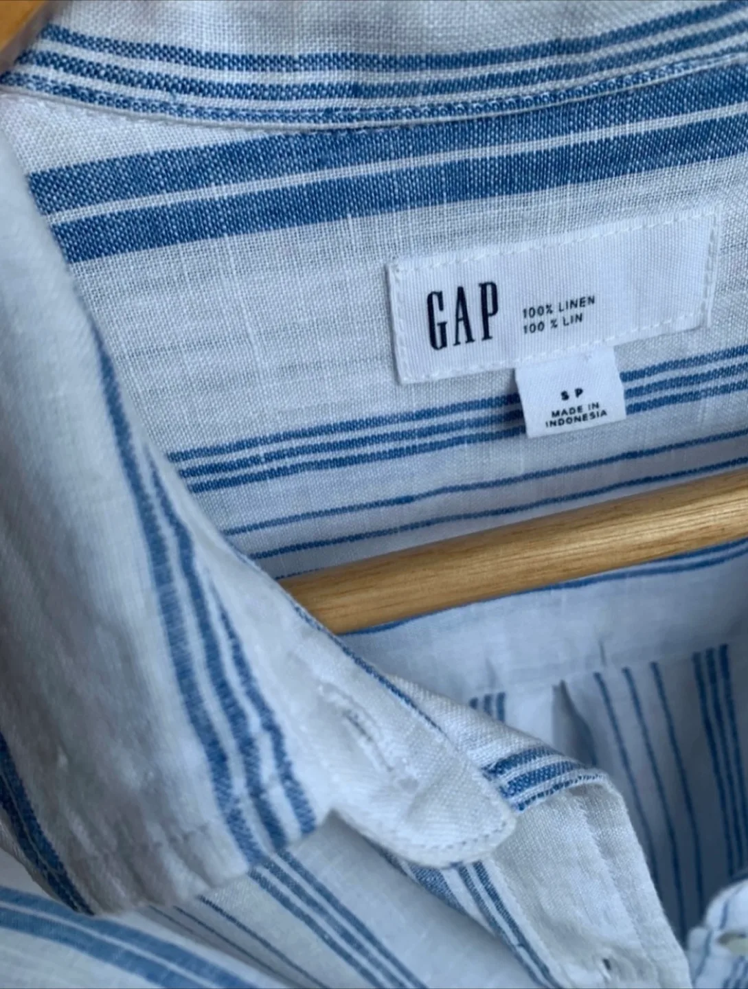 GAP 100% Linen Shirt - Size S image indicator(3)