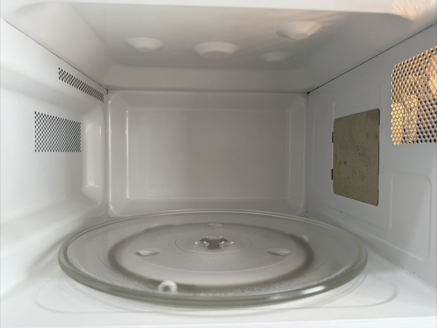 Salton Countertop Microwave Oven - photo 3