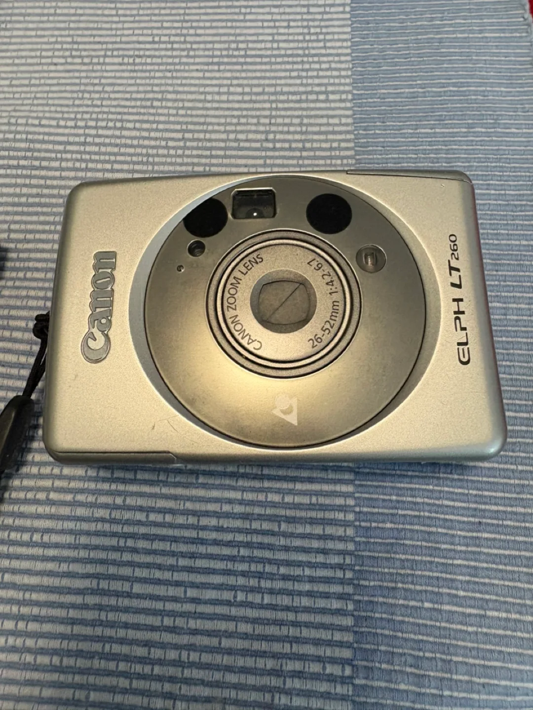 Canon ELPH LT 260 Camera thumbnail