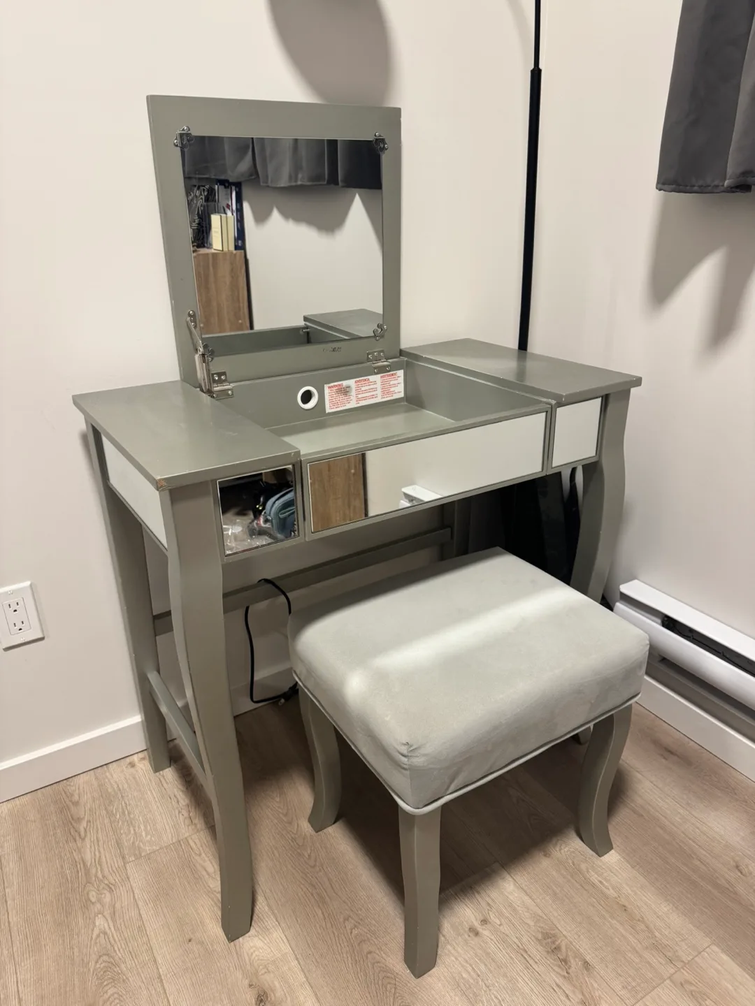 Grey Vanity Table with Stool thumbnail