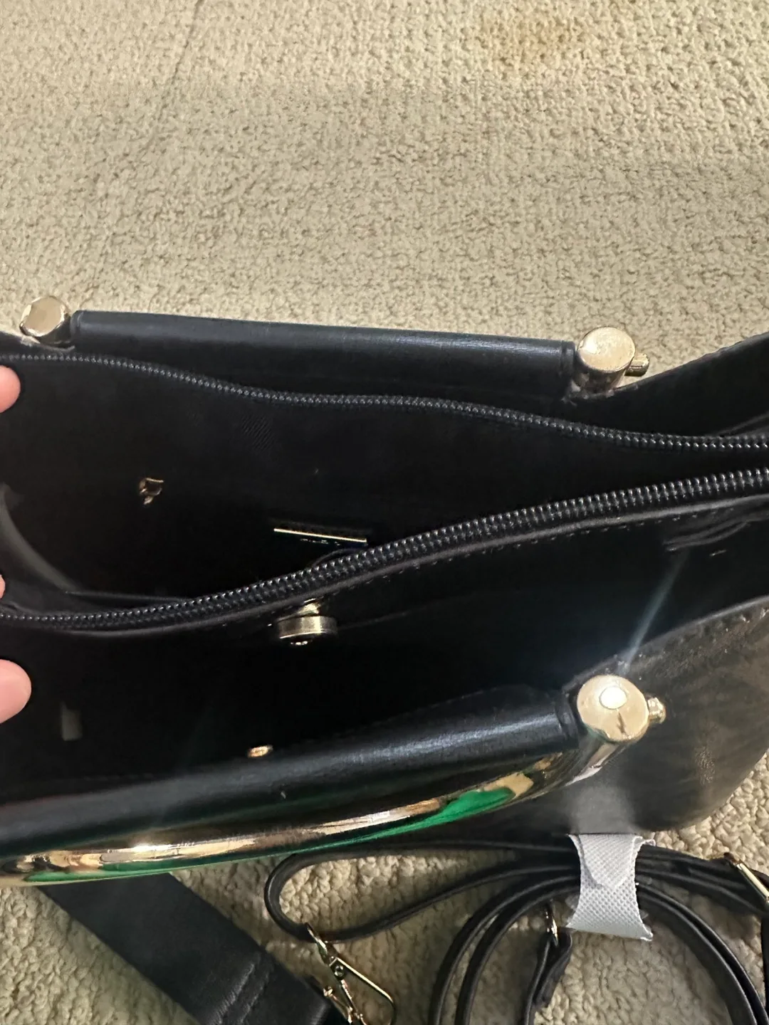 Stylish Patterned Handbag with Gold Handle image indicator(3)