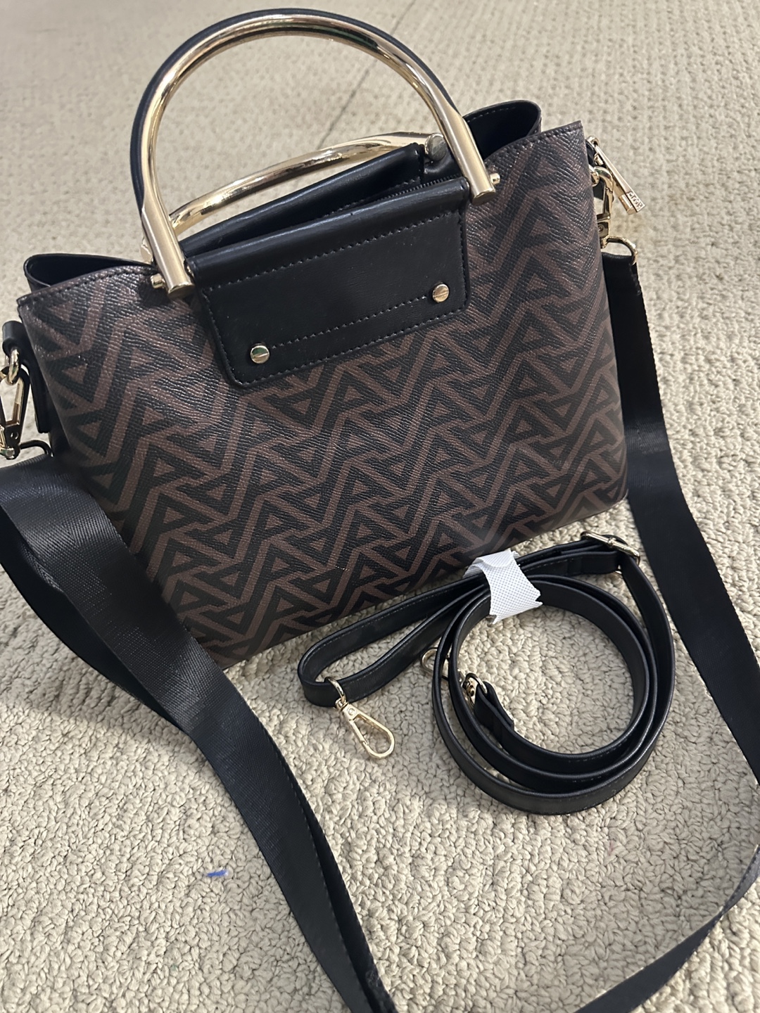 Stylish Patterned Handbag with Gold Handle - photo 5