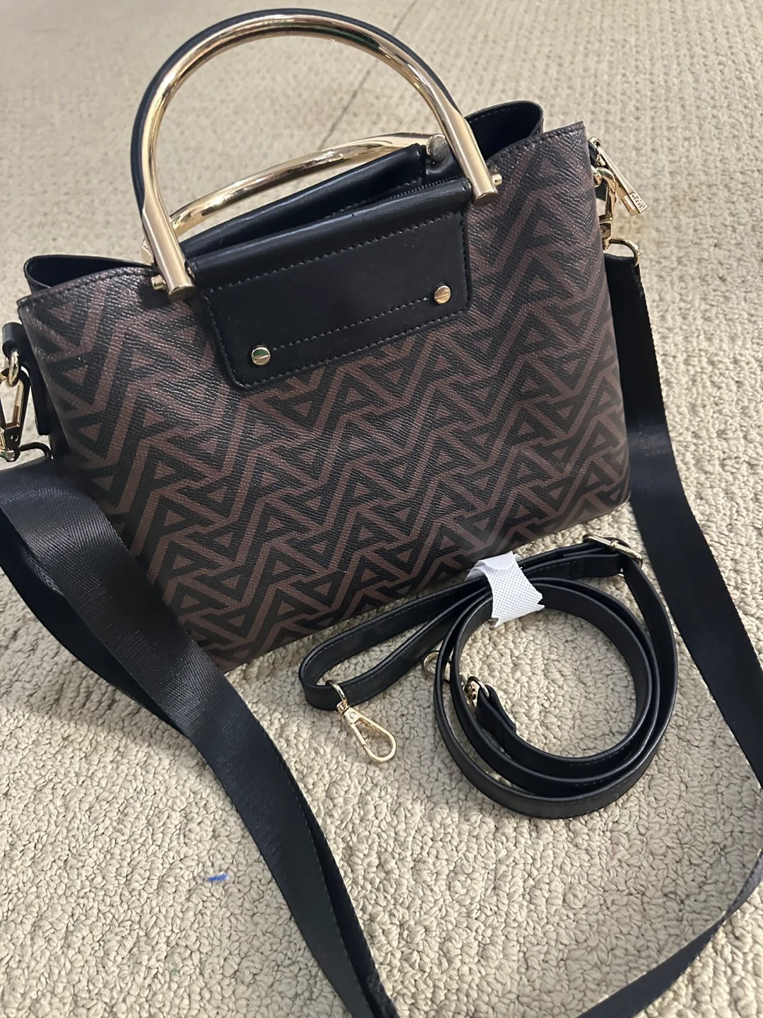 Stylish Patterned Handbag with Gold Handle image indicator(5)