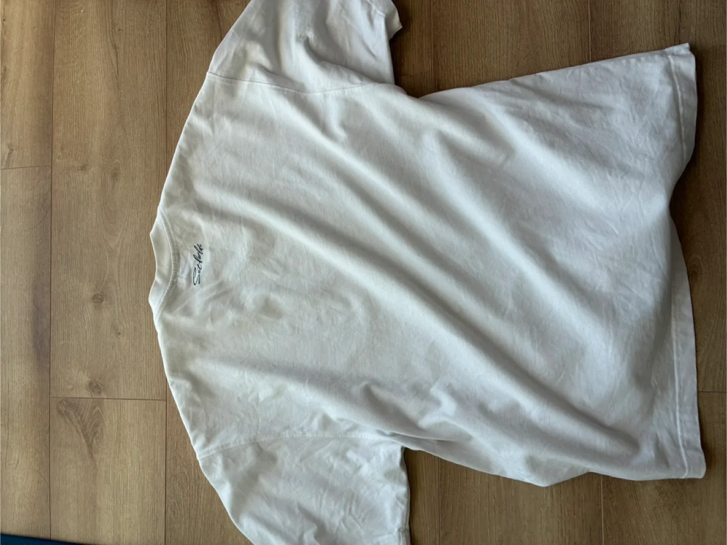 White T-Shirt size L image indicator(2)