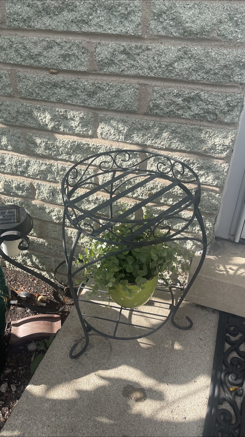 Metal Plant Stand - photo 4