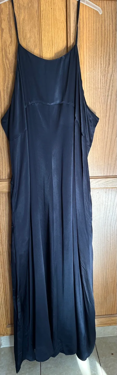 The Drop Navy Maxi Dress - Size 4X image indicator(4)