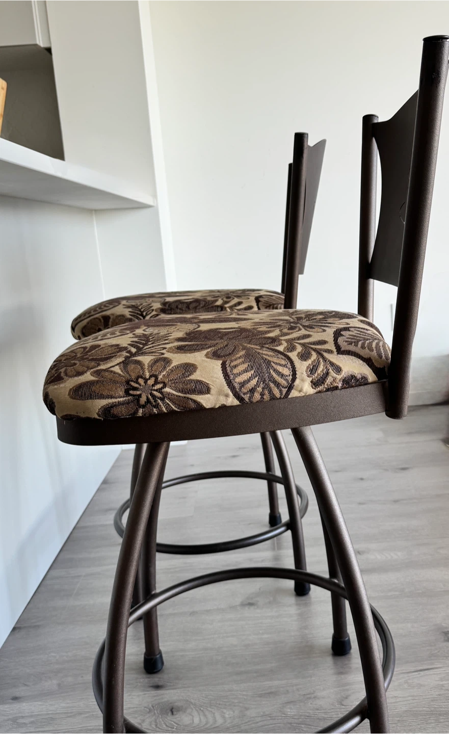 Set of 2 Heavy Metal Rotating bar/High Chairs - photo 2