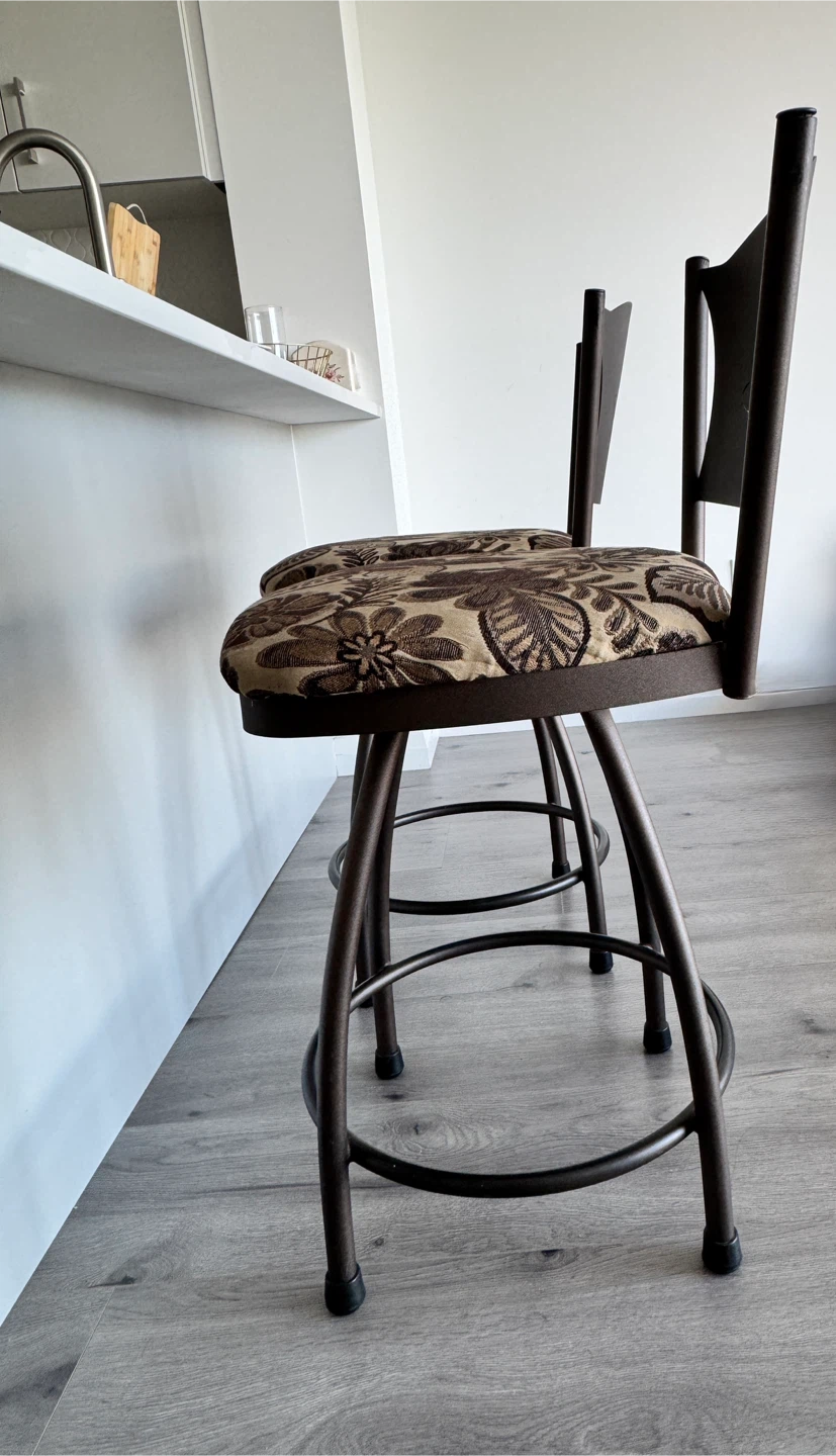 Set of 2 Heavy Metal Rotating bar/High Chairs - photo 3