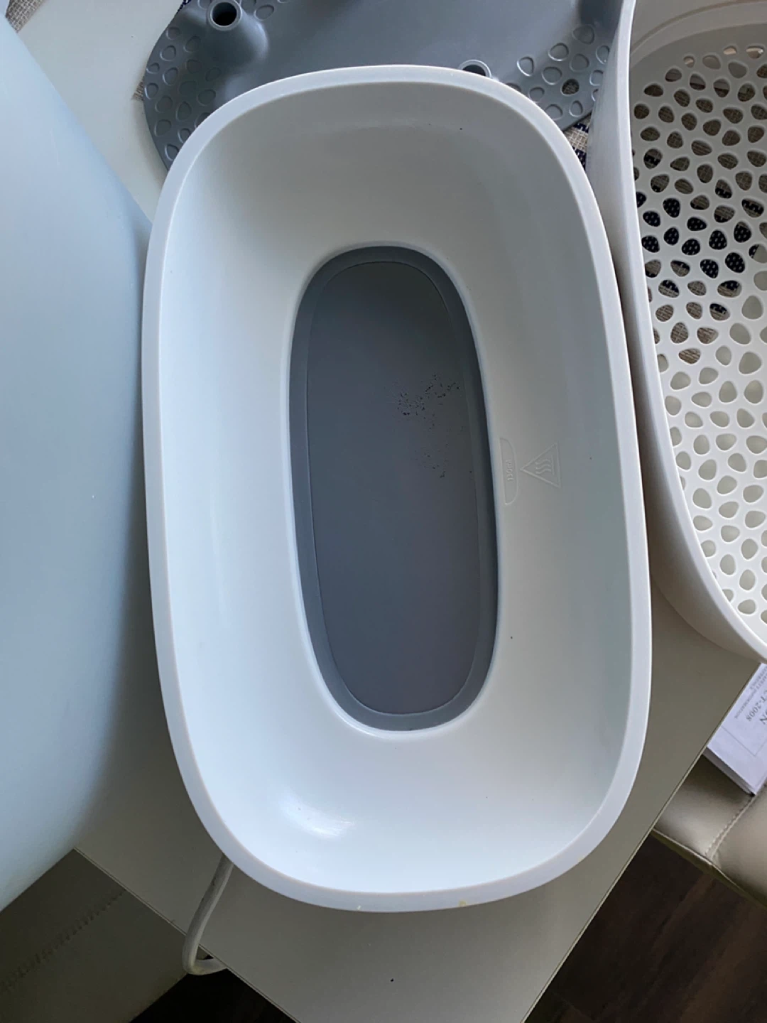 Philips Avent Bottle Sterilizer - Like New! - photo 3