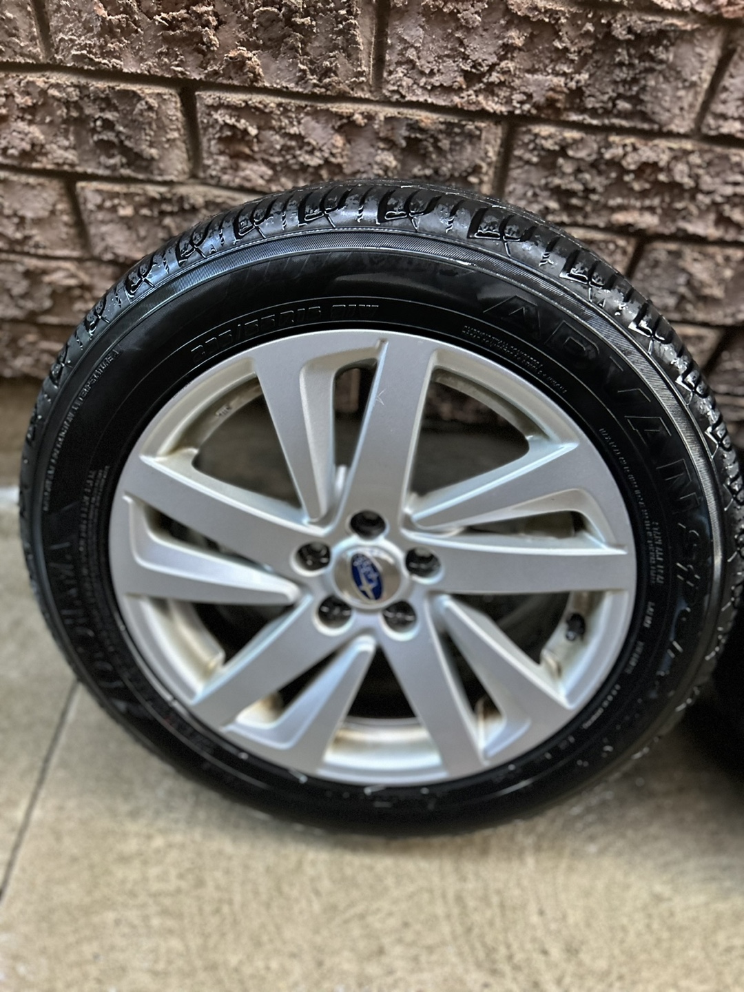 Yokohama Tires and Rims - 205/55R16 - photo 4