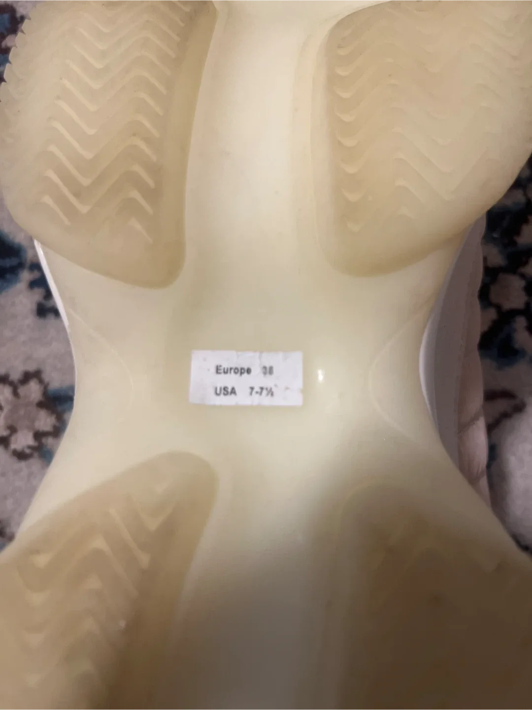 Kendall + Kylie Women's Sneakers image indicator(8)