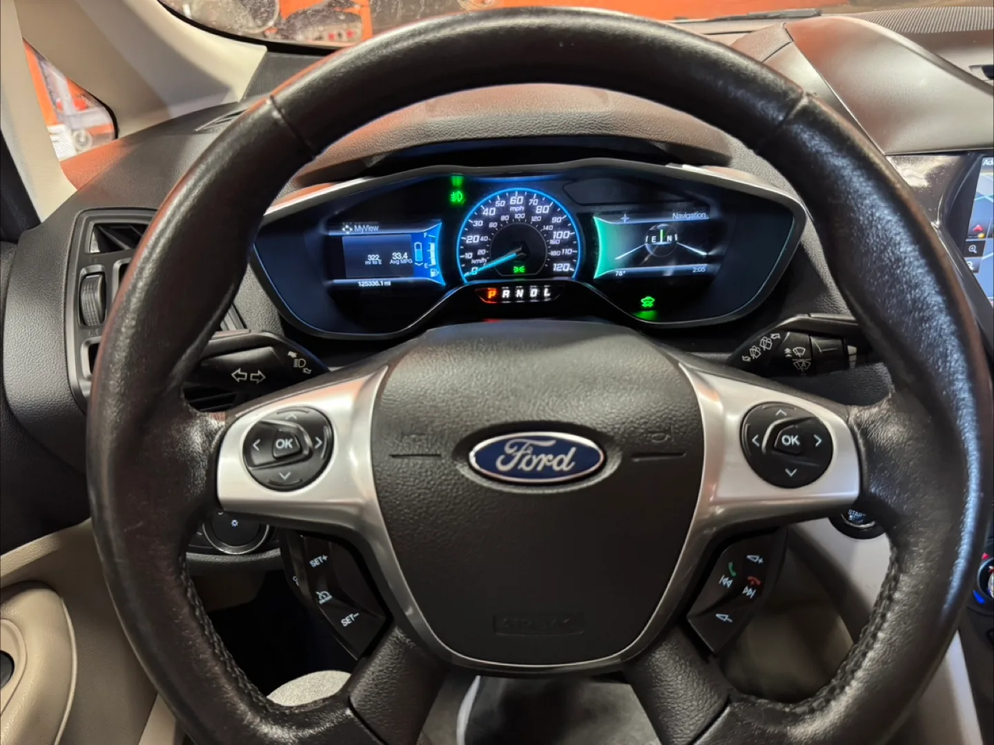 2014 Ford C-MAX Hybrid · SEL Wagon 4D image indicator(10)