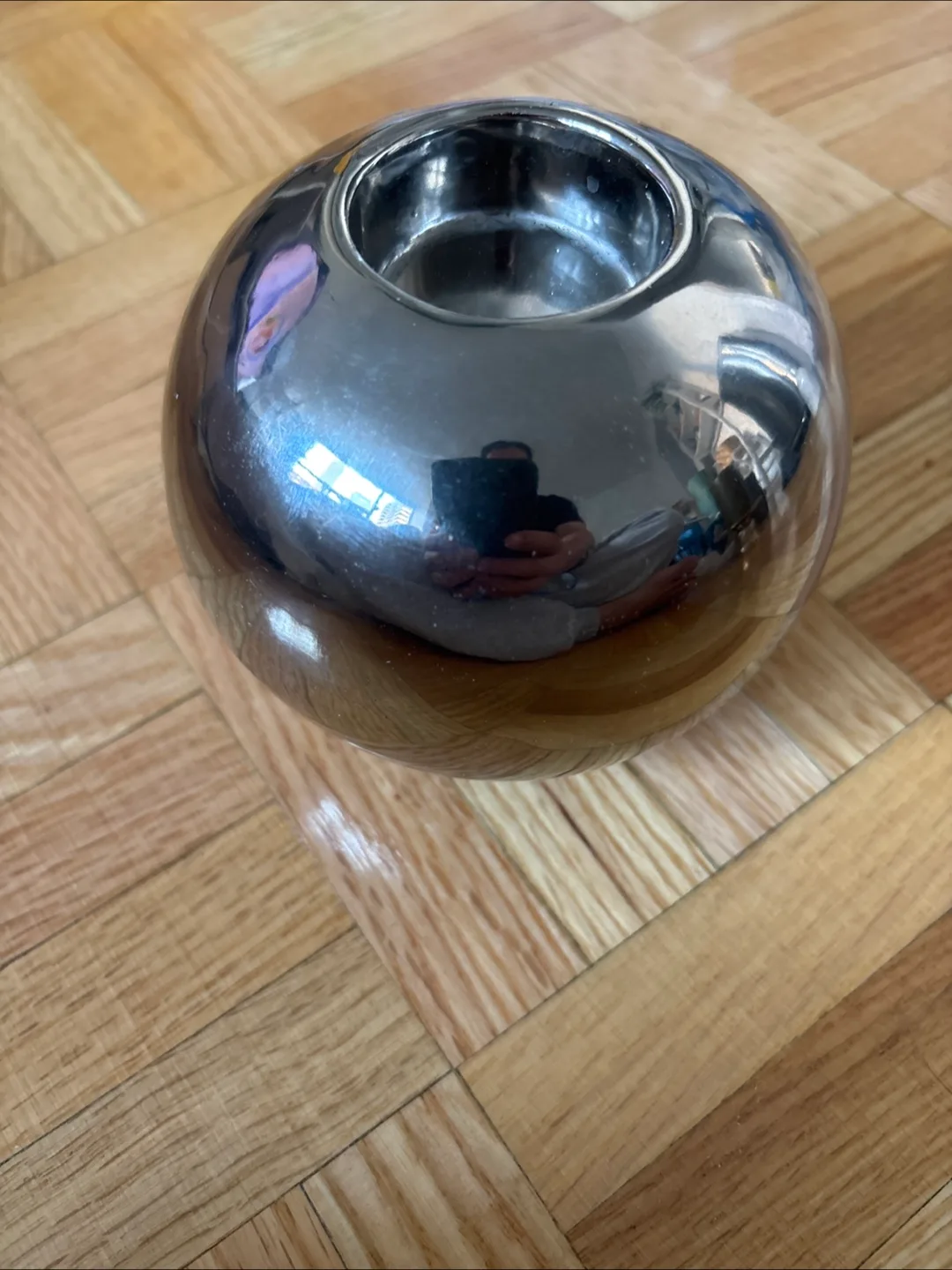 Silver Spherical Candle Holder thumbnail