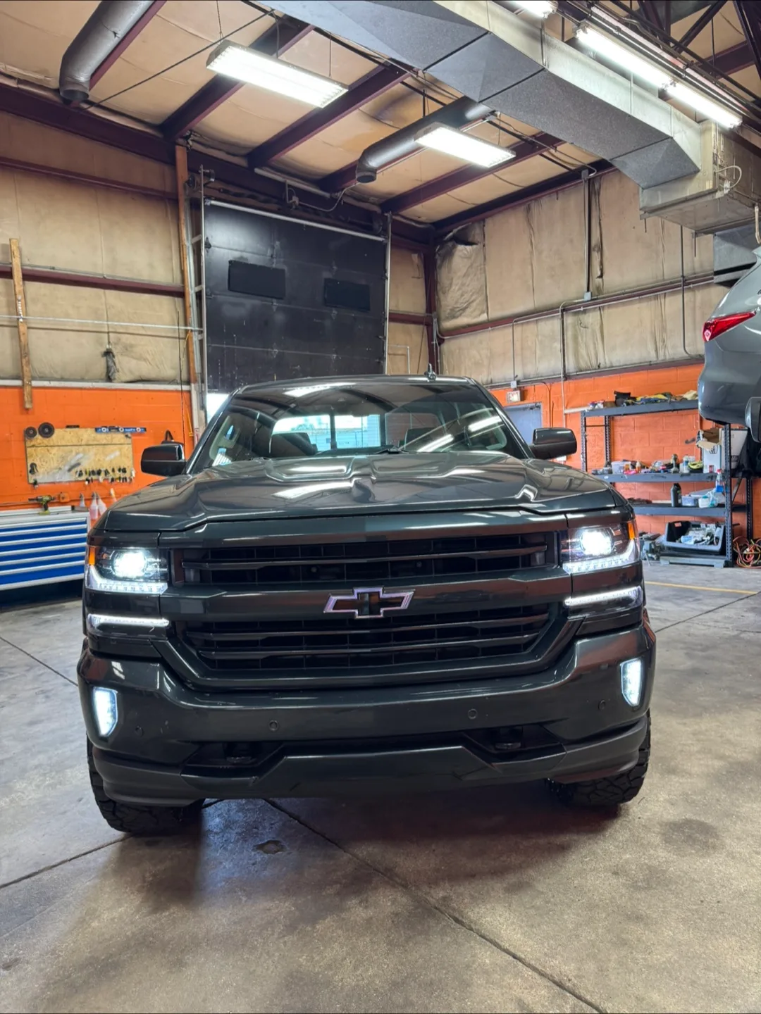2018 Chevrolet Silverado 1500 Crew Cab High Country 6 1/2 ft thumbnail