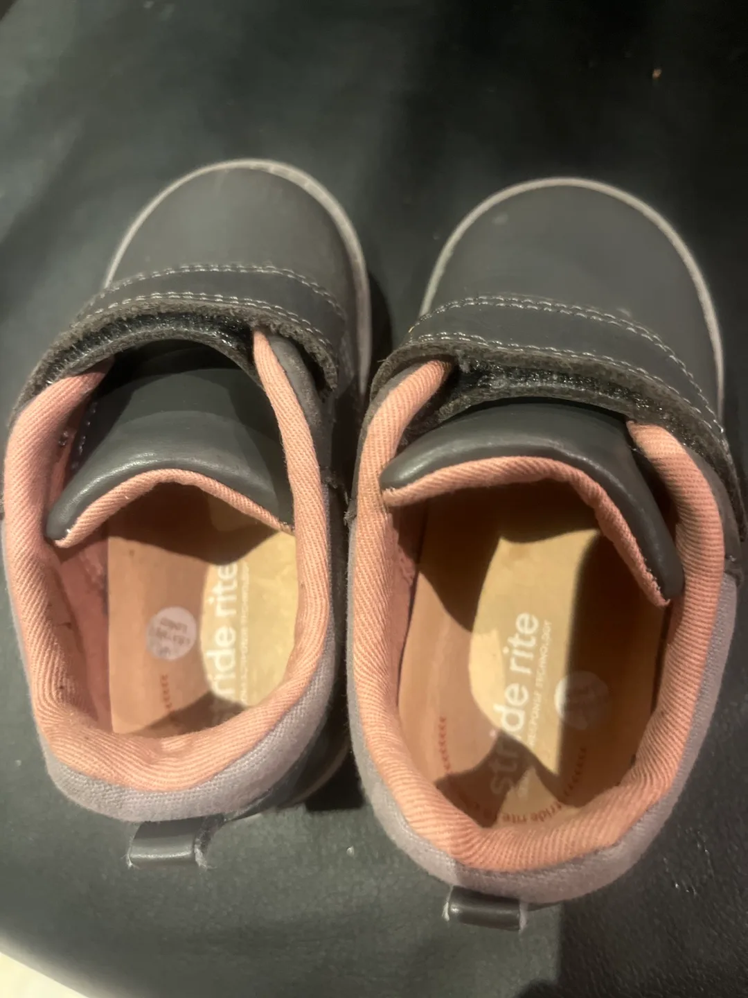 Stride Rite Size 5.5 Toddler Shoes image indicator(2)