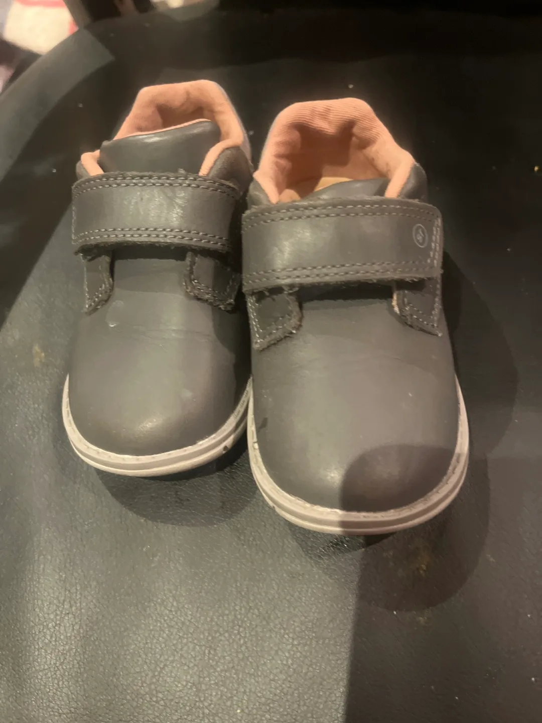 Stride Rite Size 5.5 Toddler Shoes image indicator(5)