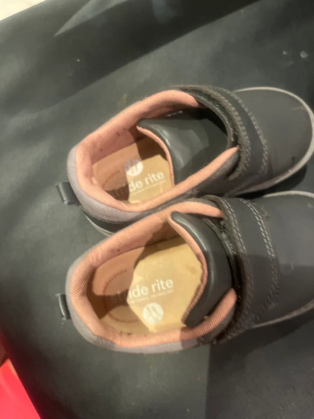 Stride Rite Size 5.5 Toddler Shoes image indicator(3)