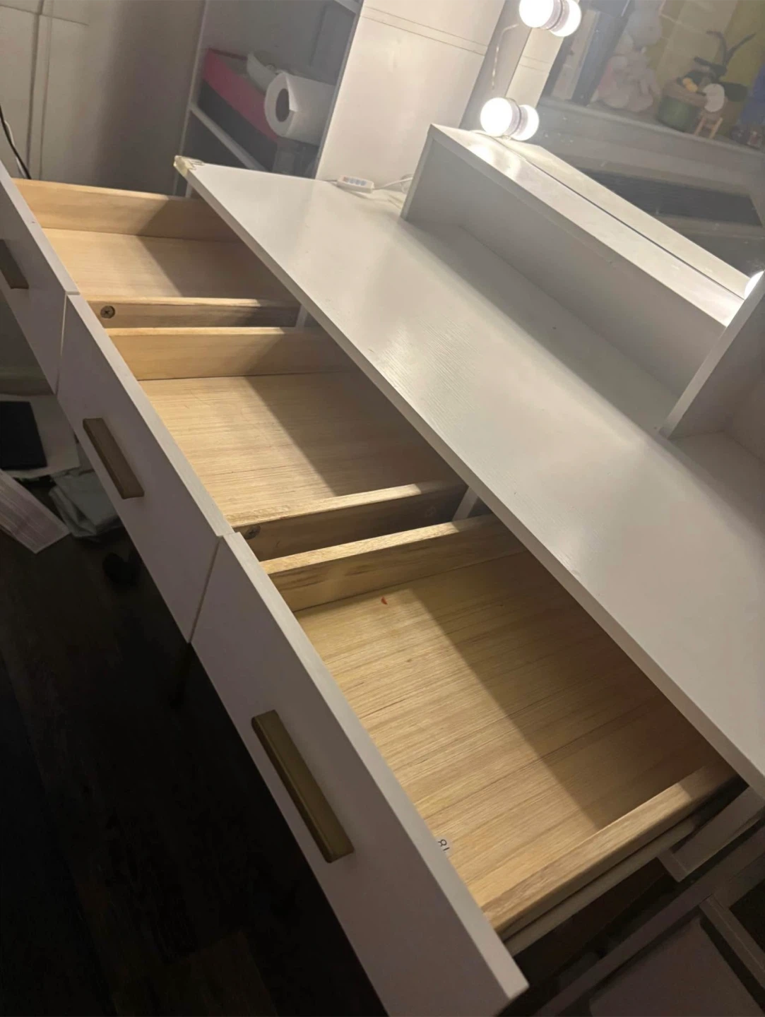 Vanity Table with adjustable Mirror & Stool - photo 2