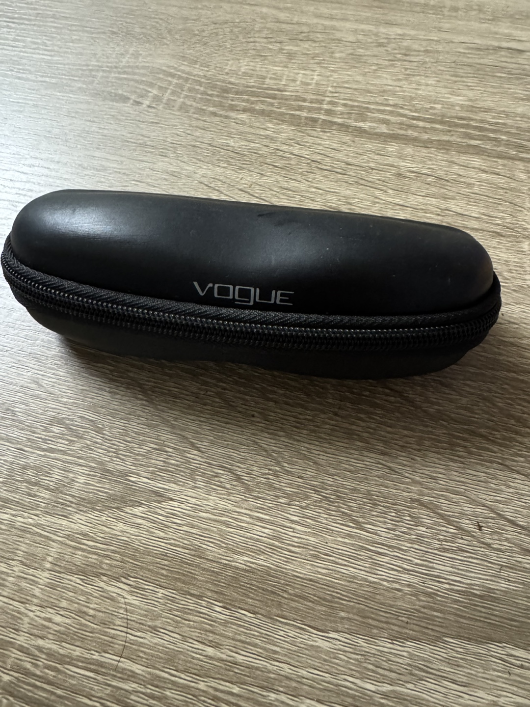Vogue Sunglasses Case - Black