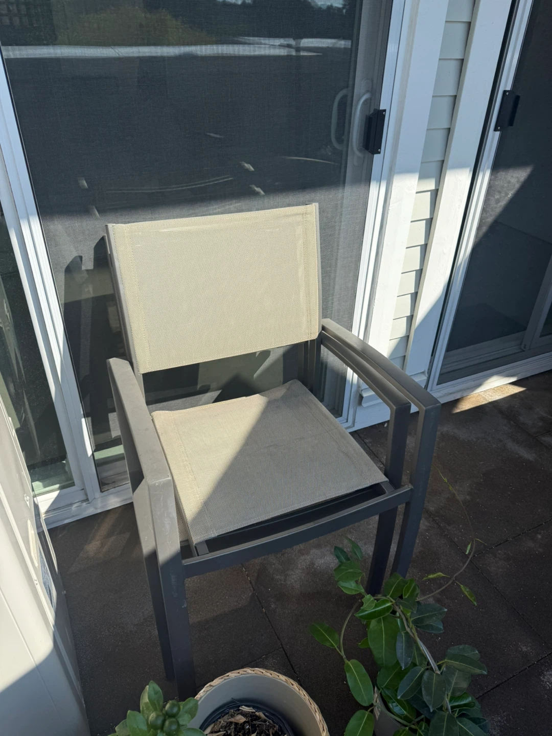 Free~Outdoor Patio Table & 6 Chairs Set - photo 2