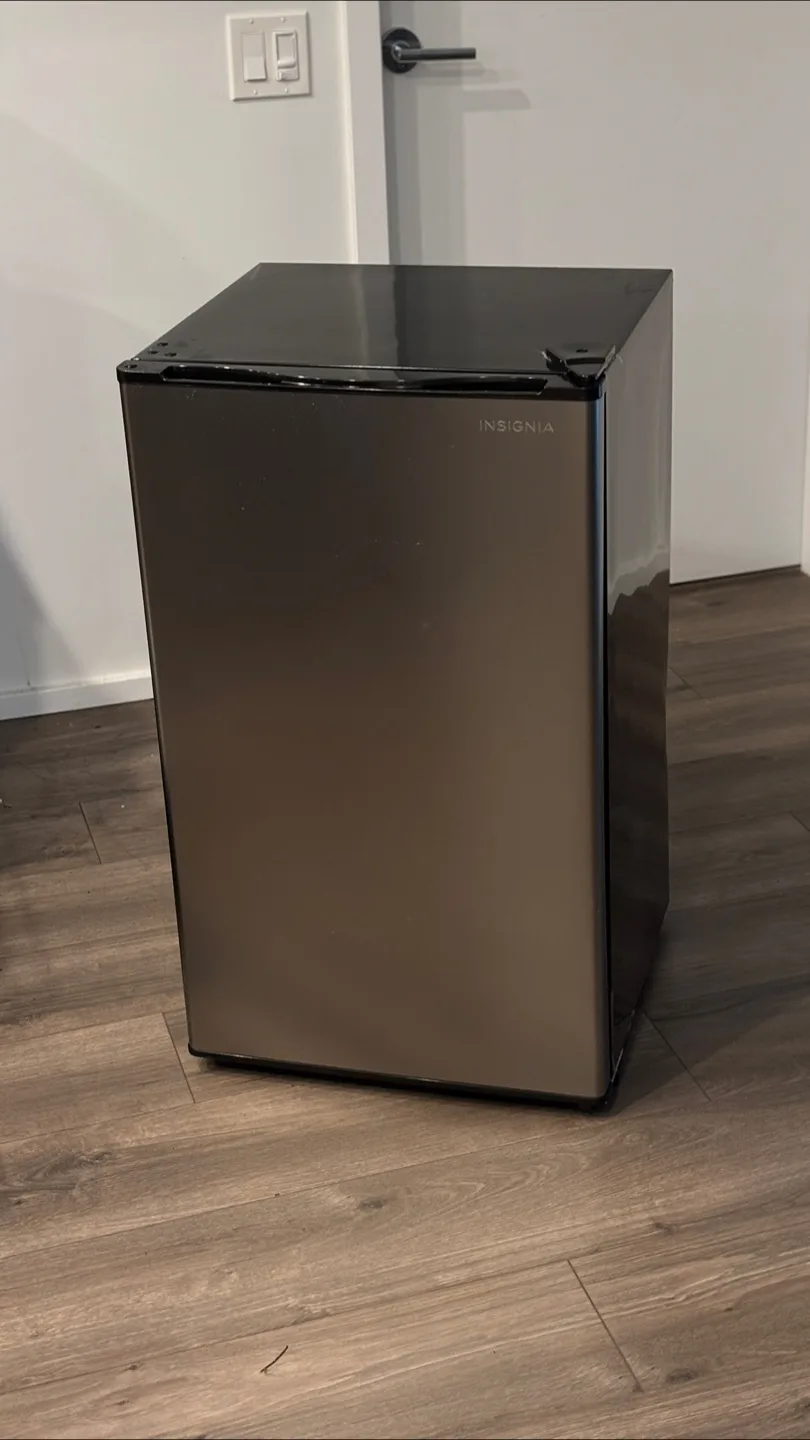 Insignia Mini Fridge - Black